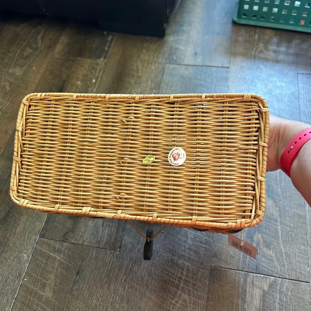 Vintage Tender Heart Treasures Woven Basket Tissue Box Organizer Wood Lid 1995